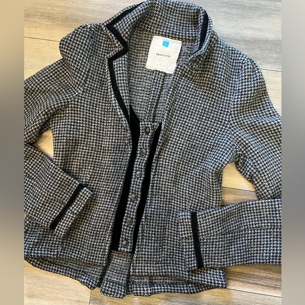 Sparrow 100% Lambswool Jacket-‎ Small